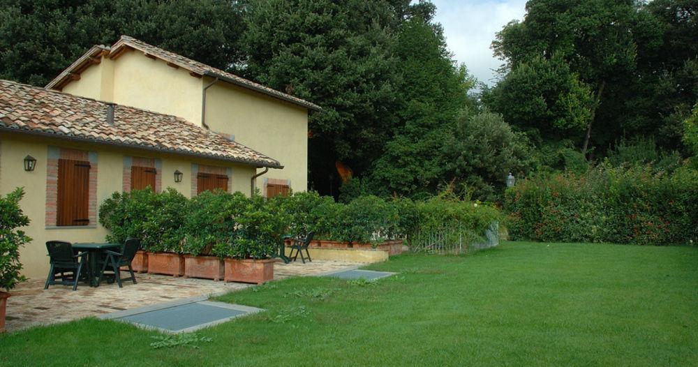 Montecorneo Country House 蓬特圣乔凡尼 外观 照片